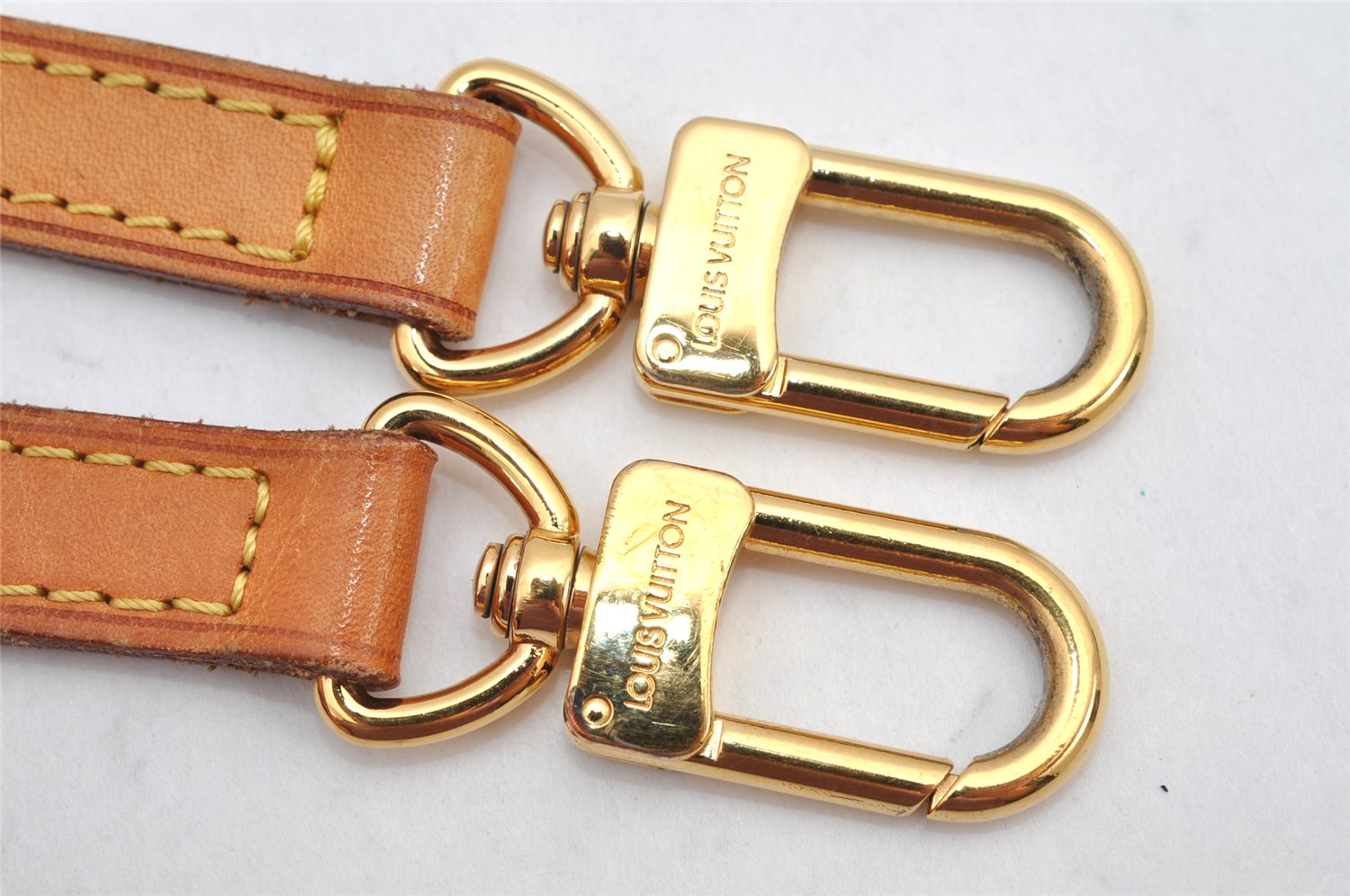 Authentic Louis Vuitton Leather Shoulder Strap Beige 33.7-38.6