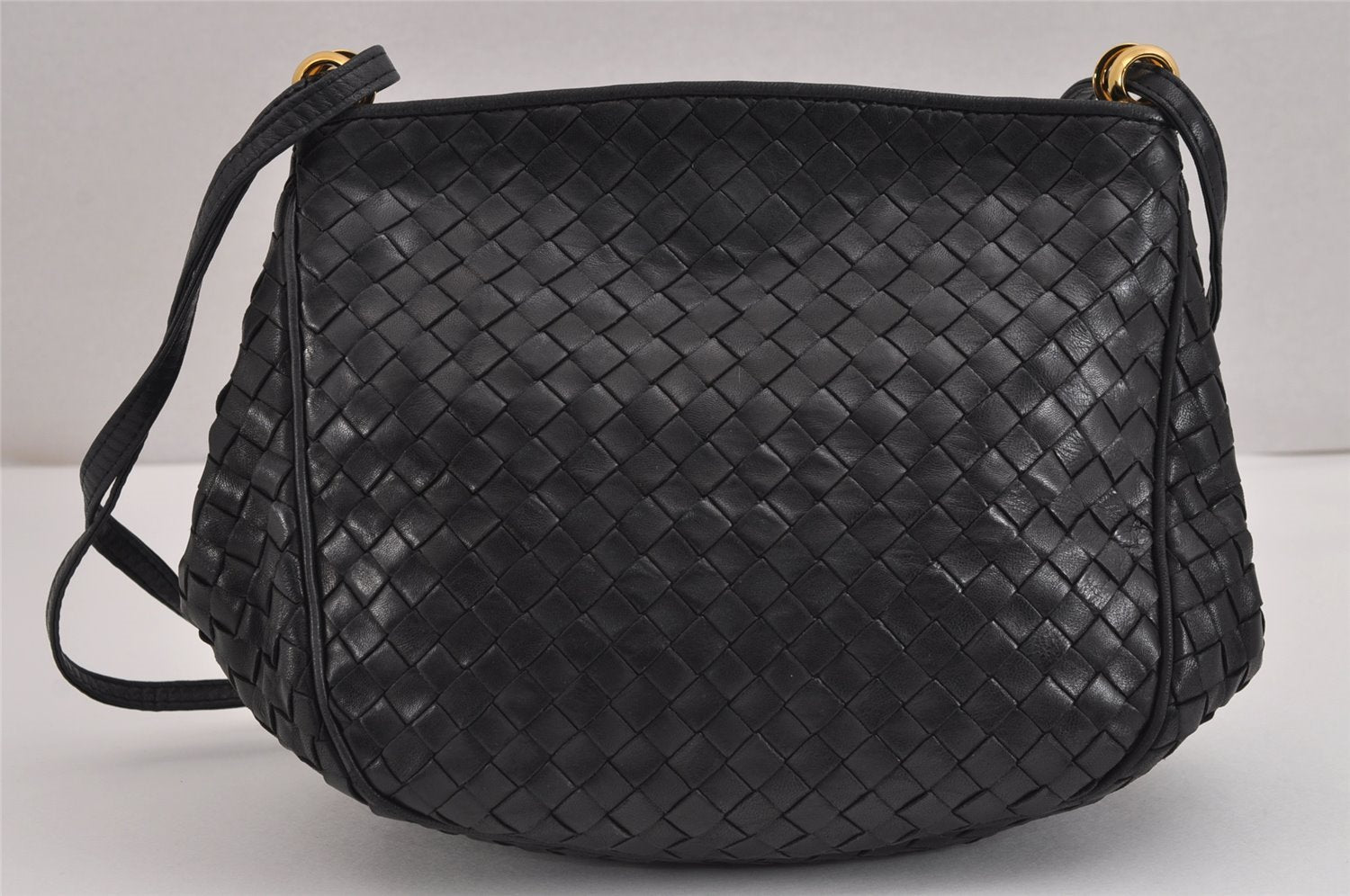 Authentic BOTTEGA VENETA Intrecciato Leather Shoulder Bag Purse Black 2132J