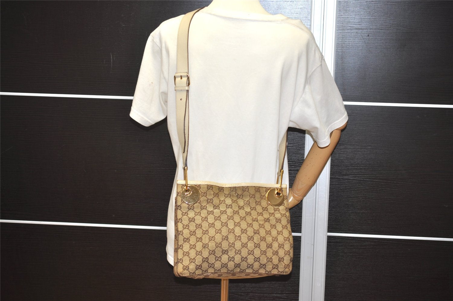 Authentic GUCCI Eclipse Shoulder Cross Bag GG Canvas Leather 120841 Brown 2135I