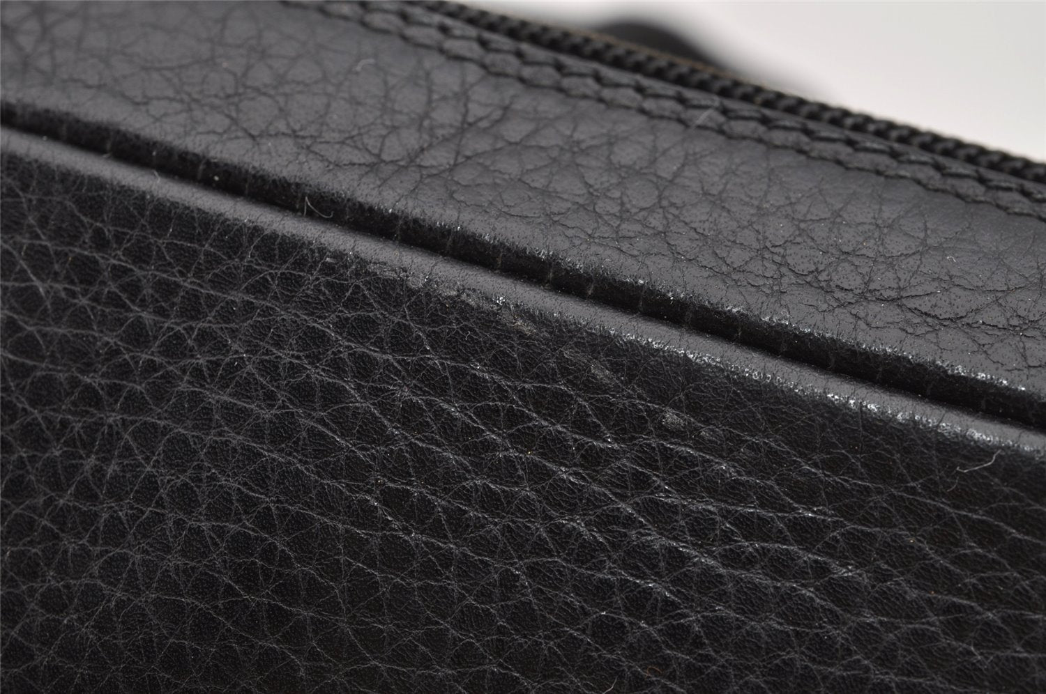 Authentic GUCCI Leather Shoulder Cross Body Bag Purse Black 2145I