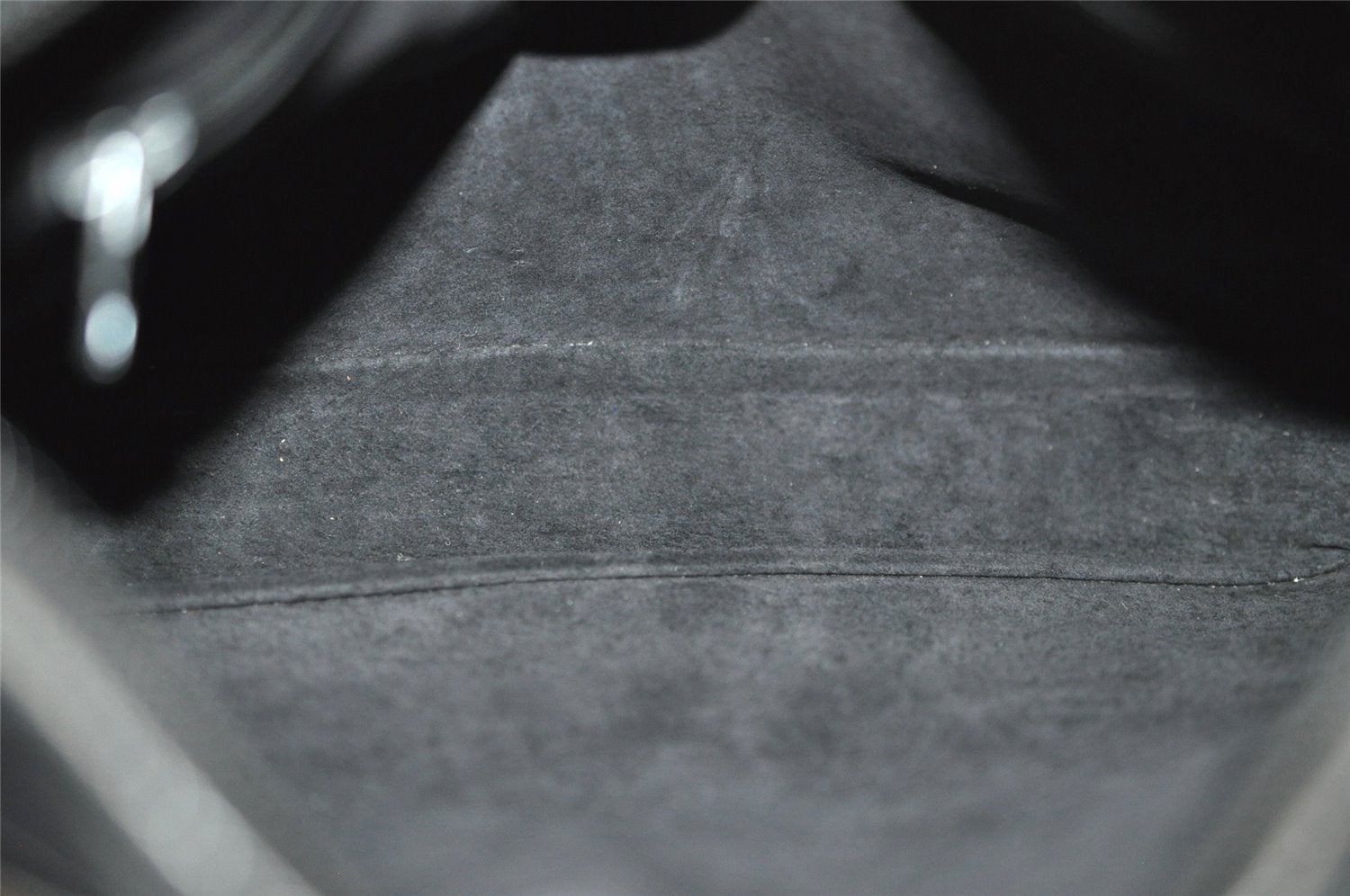 Authentic GUCCI Leather Shoulder Cross Body Bag Purse Black 2145I