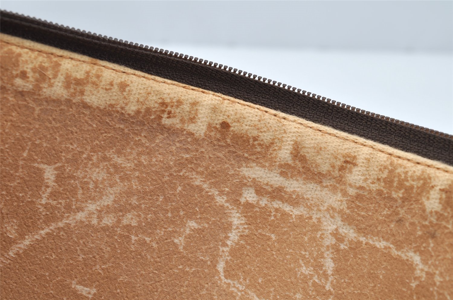 Authentic GUCCI Vintage Clutch Hand Bag Purse GG PVC Leather Brown 2149I