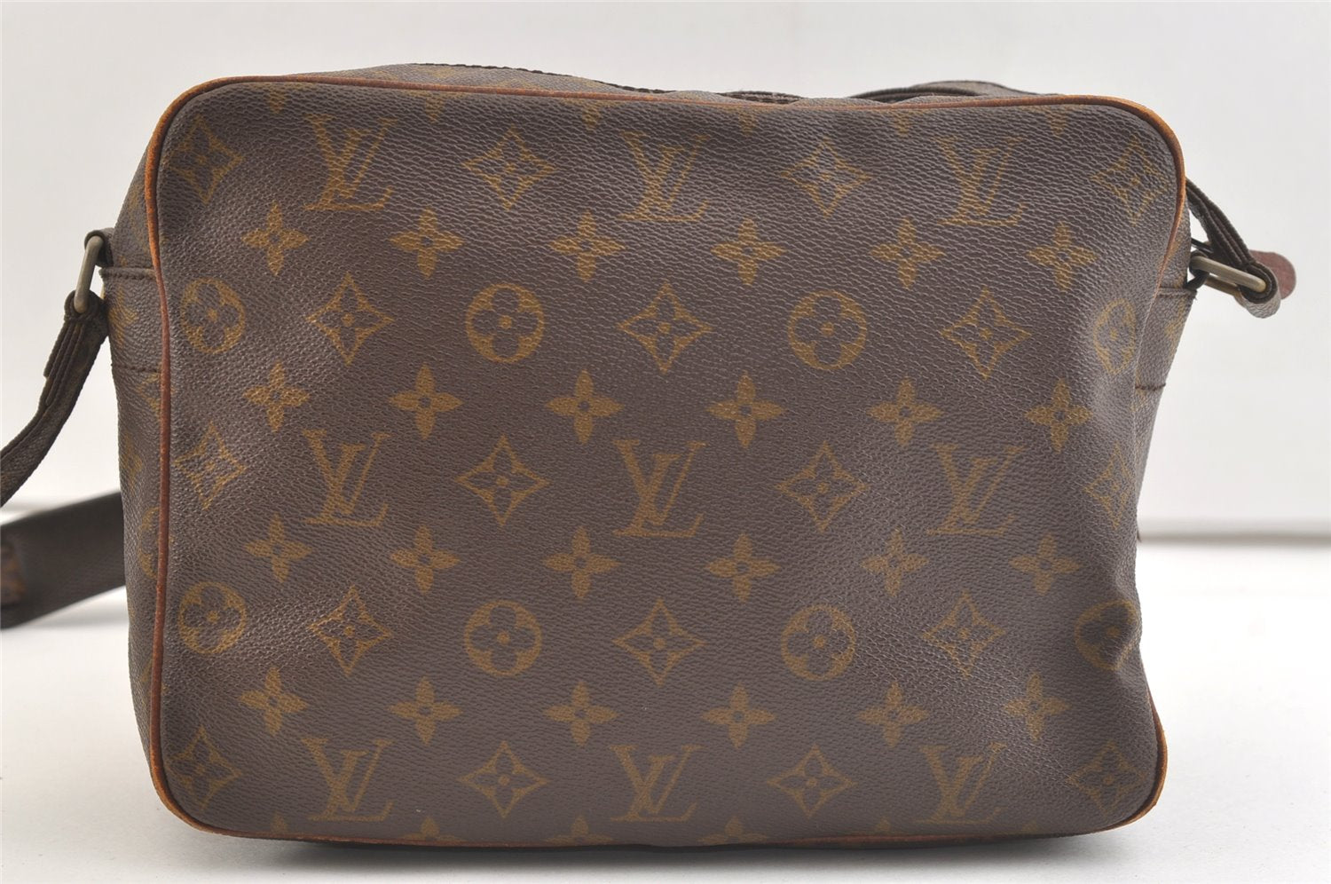 Authentic Louis Vuitton Monogram Nile Shoulder Cross Body Bag Old Model LV 2151K