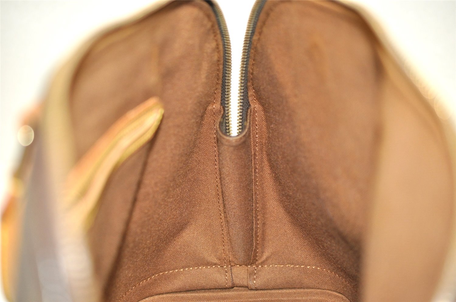 Authentic Louis Vuitton Monogram Alma Hand Bag Purse M51130 LV 2159J