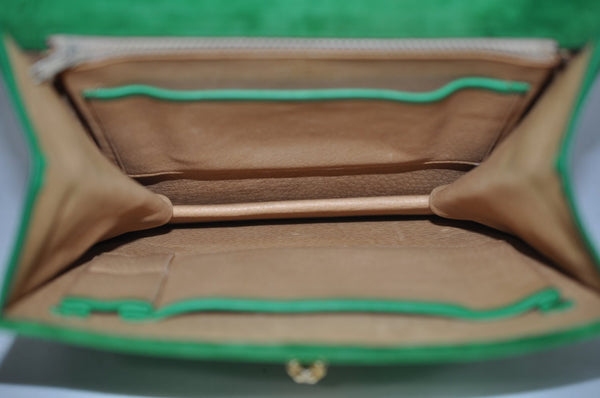 Authentic GUCCI Animalier Tiger Shoulder Crossbody Bag Suede Leather Green 2163I