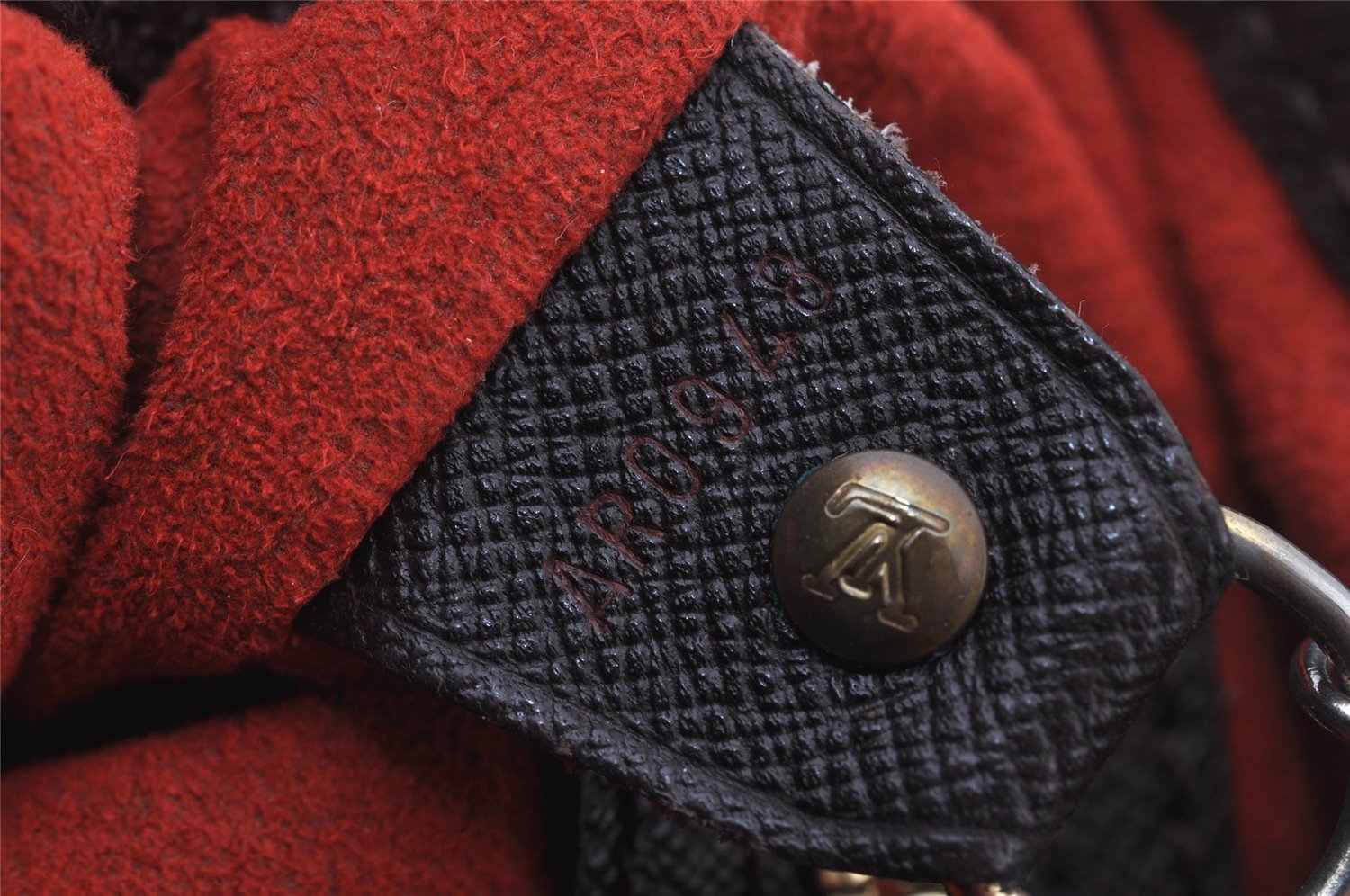 Authentic Louis Vuitton Damier Marais Bucket Shoulder Tote Bag N42240 LV 2164J