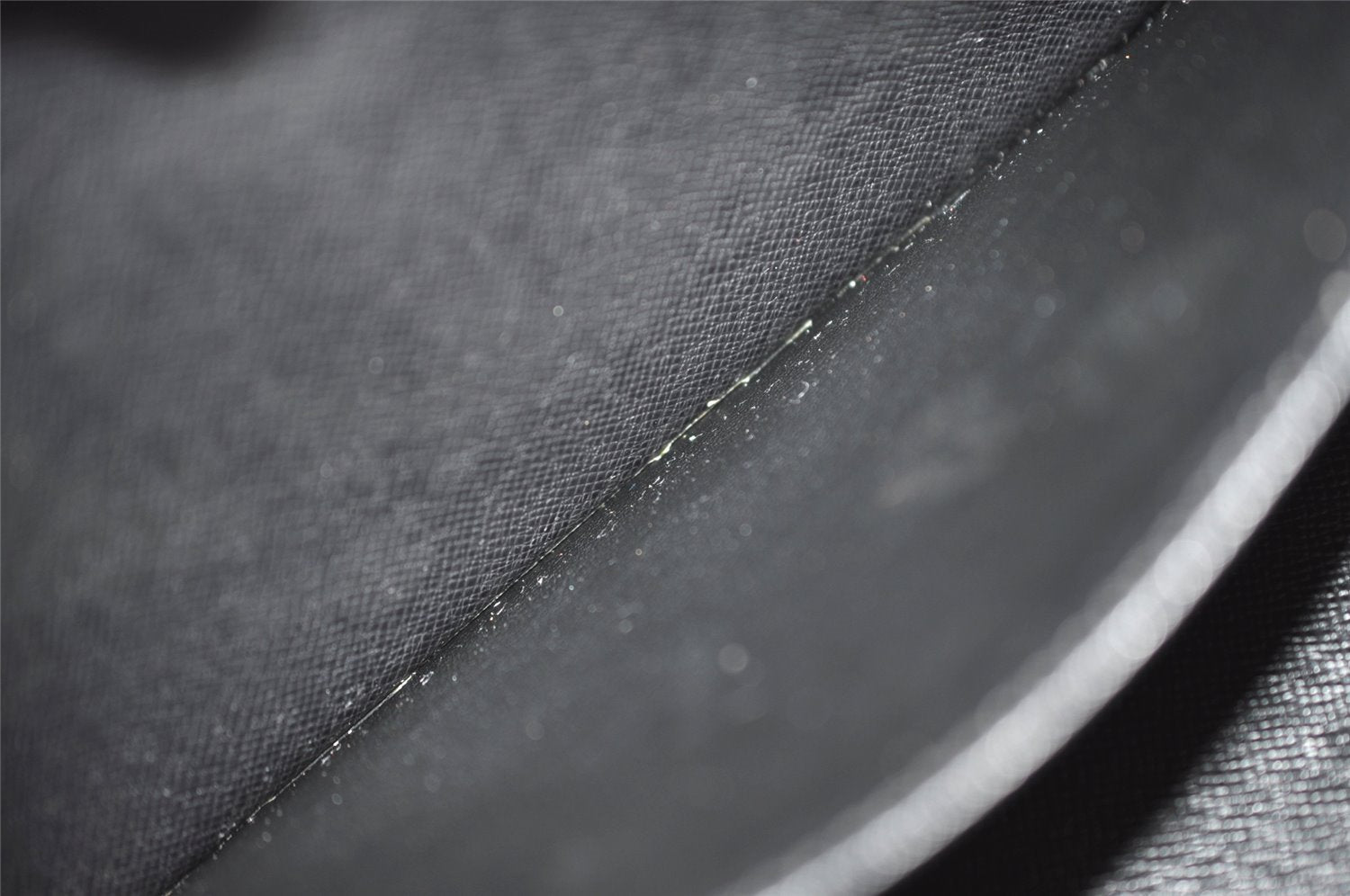 Authentic Louis Vuitton Epi Sac Triangle Hand Bag Red M52097 LV 2167J