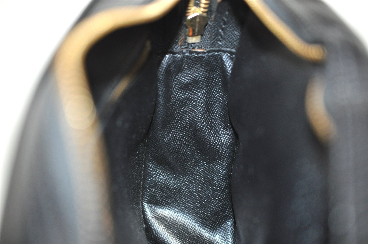 Authentic Louis Vuitton Epi Jeune Fille Shoulder Cross Bag Black M52152 LV 2169I