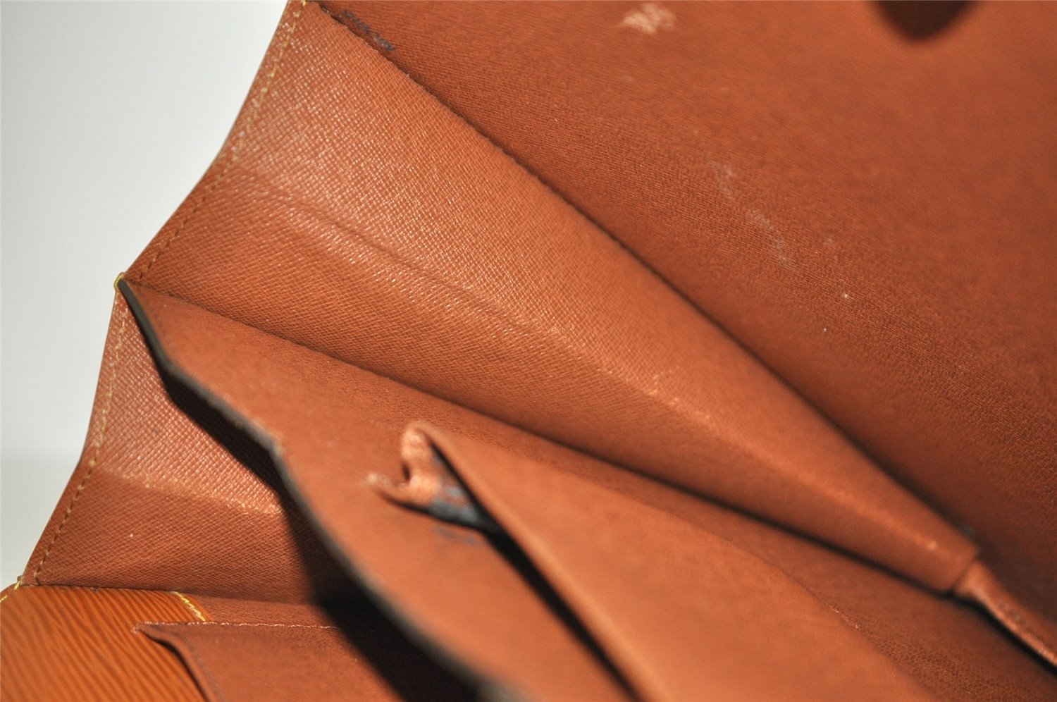 Authentic Louis Vuitton Epi Serviette Conseiller Briefcase Brown M54428 LV 2172J