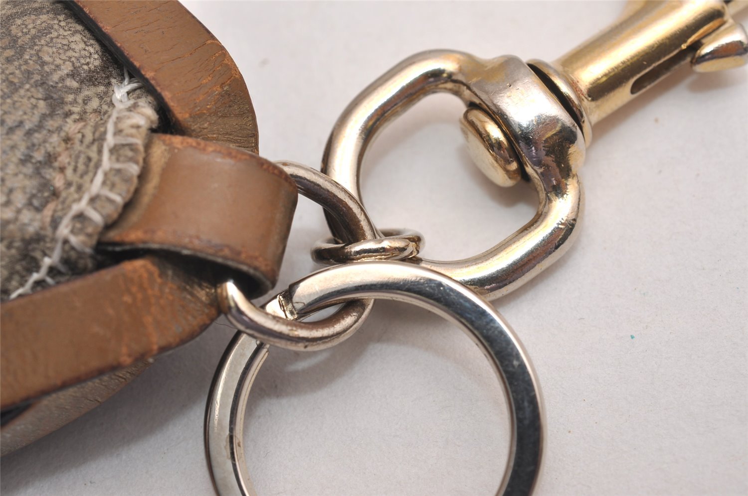 Authentic GUCCI Ribbon Gucciori Poodle Dog Bag Charm GG PVC Fur Brown 2177J