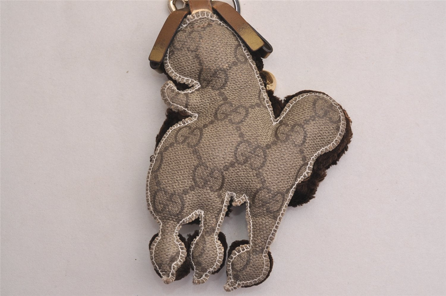Authentic GUCCI Ribbon Gucciori Poodle Dog Bag Charm GG PVC Fur Brown 2177J