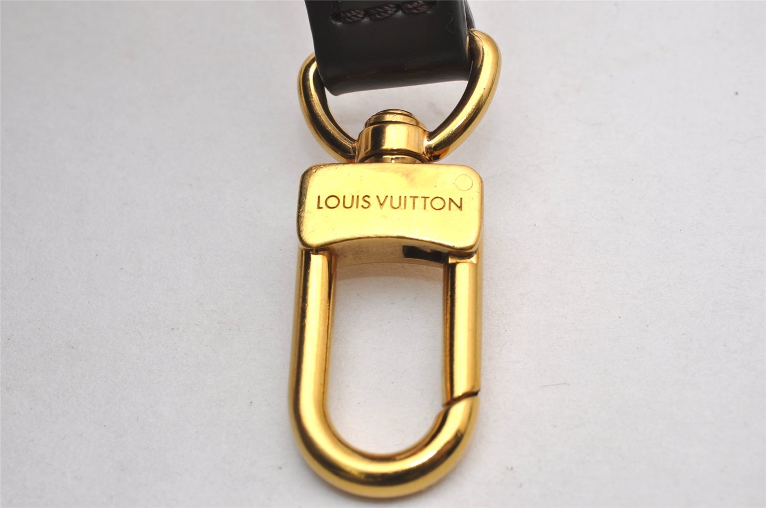 Authentic Louis Vuitton Leather Shoulder Strap Brown 40.9-48