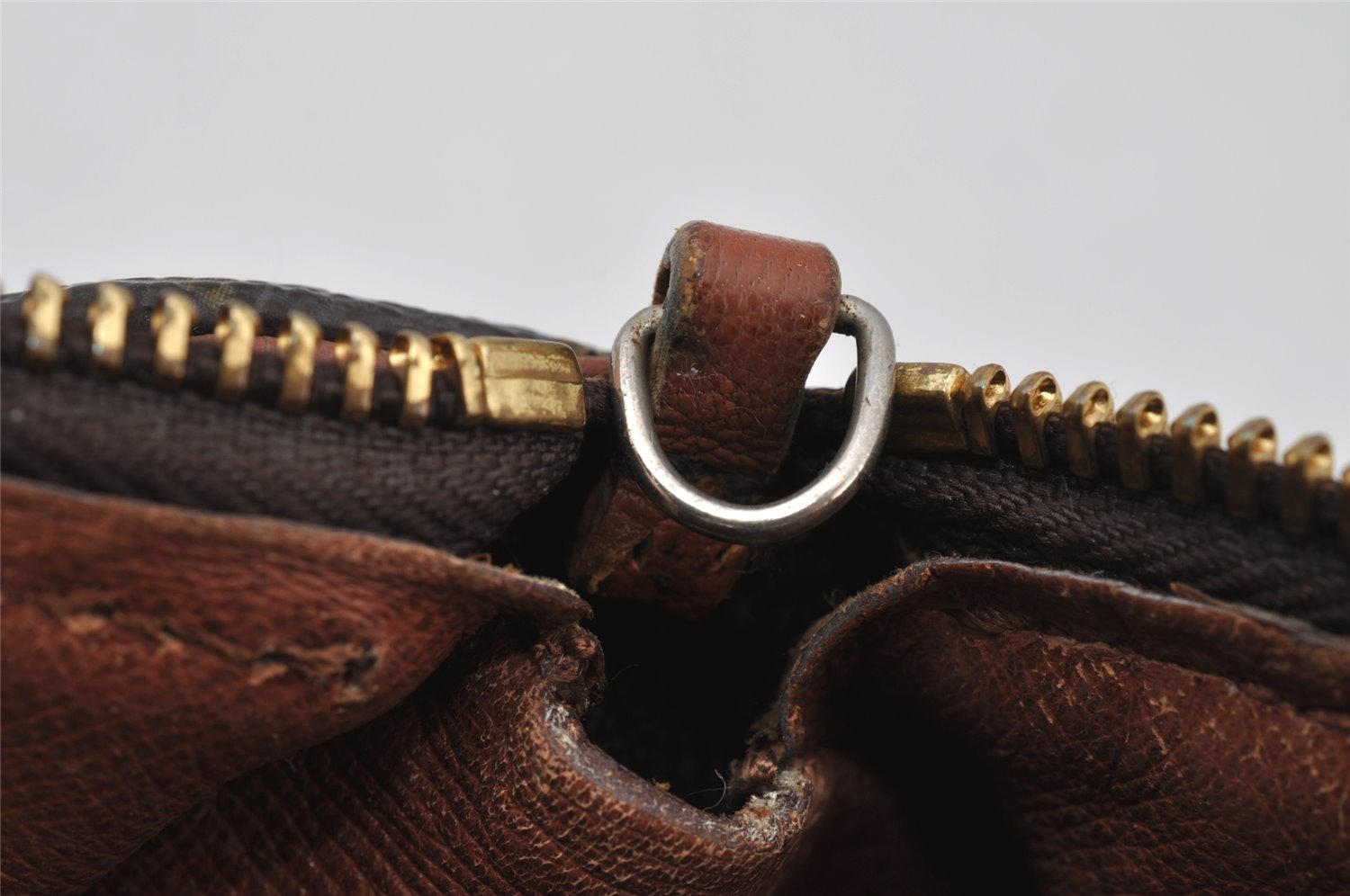 Authentic Louis Vuitton Monogram Papillon 30 Hand Bag Old Model LV 2191J