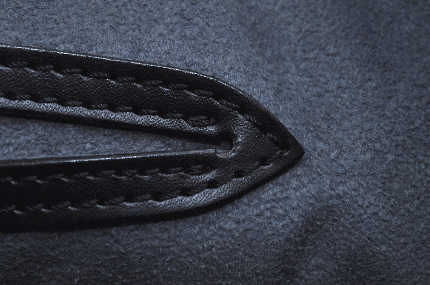 Authentic Louis Vuitton Epi Alma PM Hand Bag Black M40302 LV 2193G