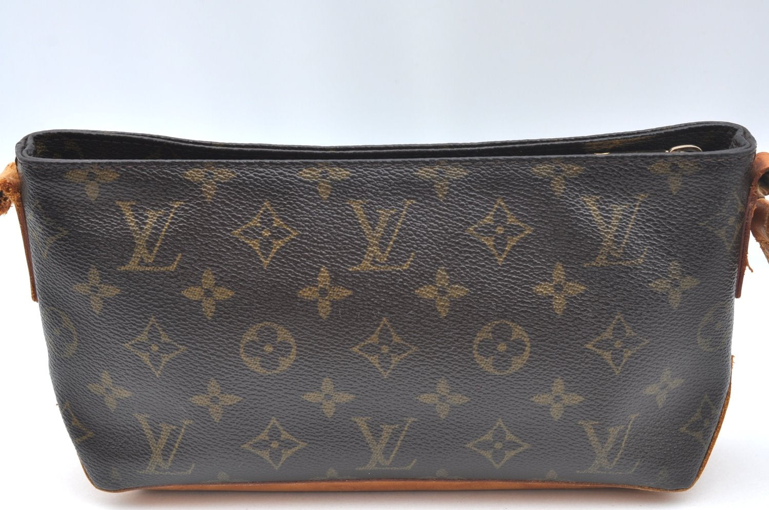 Authentic Louis Vuitton Monogram Trotteur Shoulder Bag M51240 LV Junk 2205H