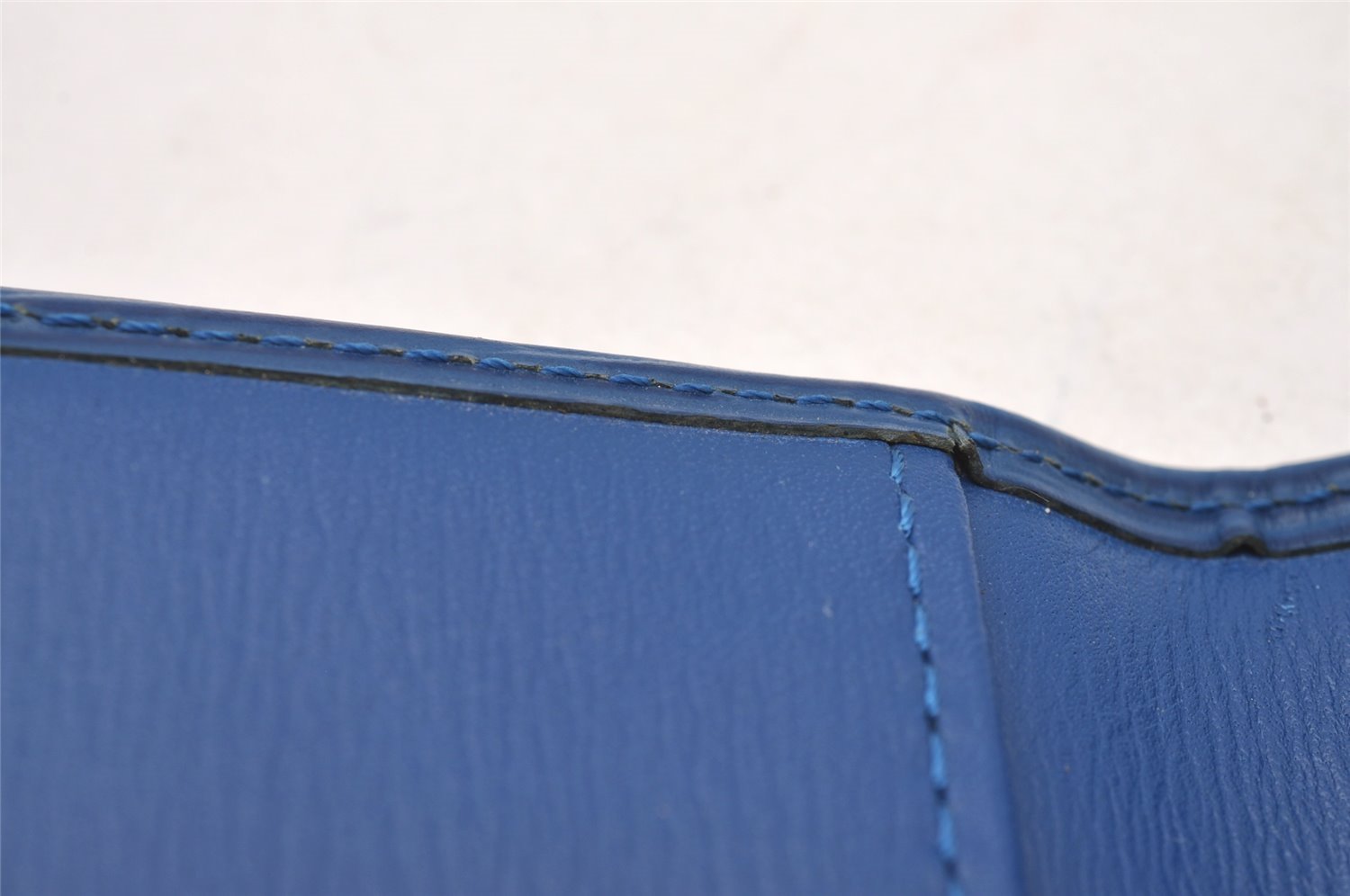 Authentic Louis Vuitton Epi Agenda Posh Notebook Cover Blue R20525 LV 2206I