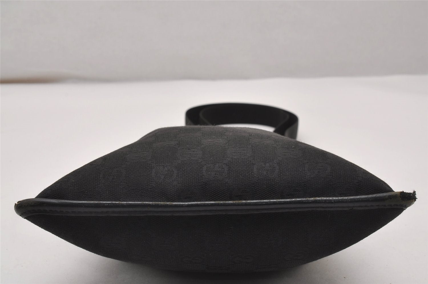 Authentic GUCCI Shoulder Cross Body Bag GG Canvas Leather 27639 Black 2215J