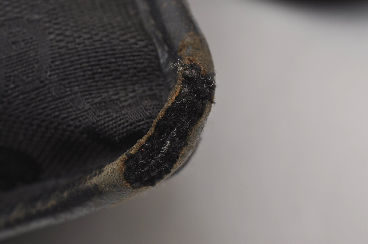 Authentic GUCCI Shoulder Cross Body Bag GG Canvas Leather 27639 Black 2215J