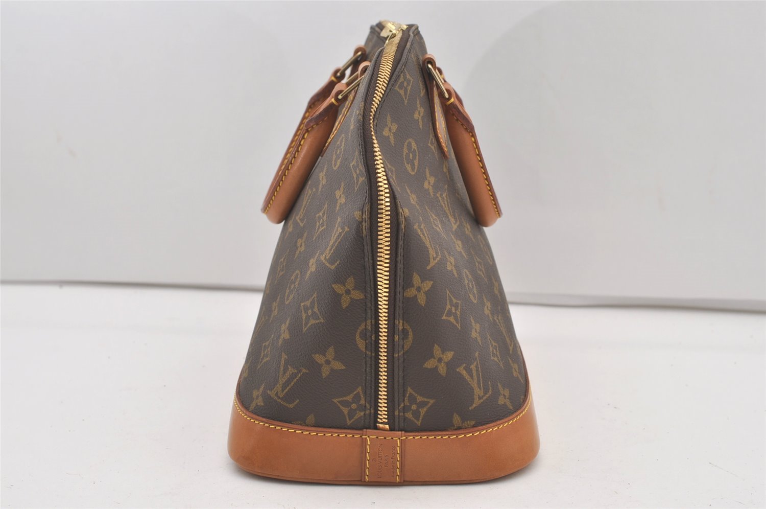 Authentic Louis Vuitton Monogram Alma Hand Bag Purse M51130 LV 2217J
