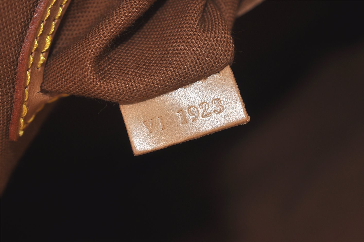 Authentic Louis Vuitton Monogram Alma Hand Bag Purse M51130 LV 2217J