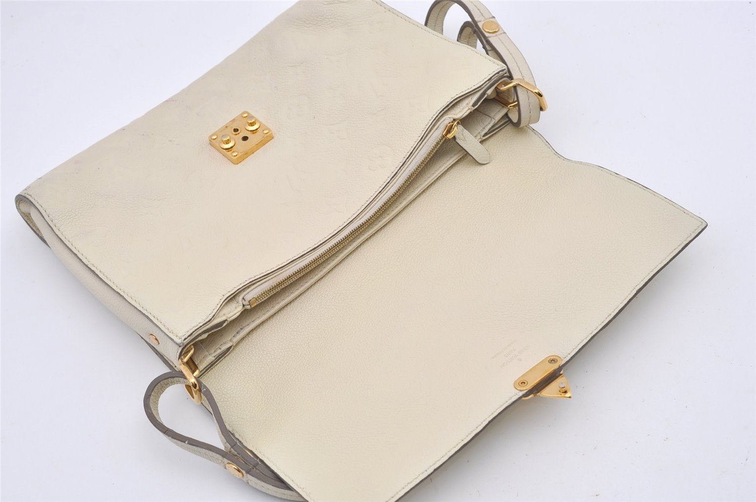 Auth Louis Vuitton Monogram Empreinte Fascinante Shoulder Bag M40807 White 2220J