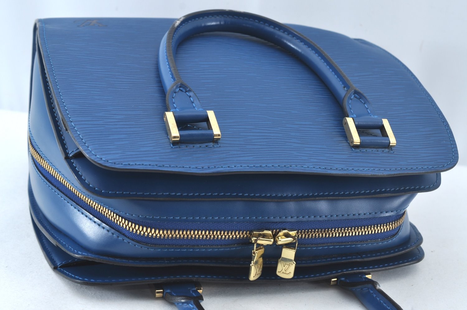 Authentic Louis Vuitton Epi Pont Neuf Hand Bag Purse Blue M52055 LV 2222H