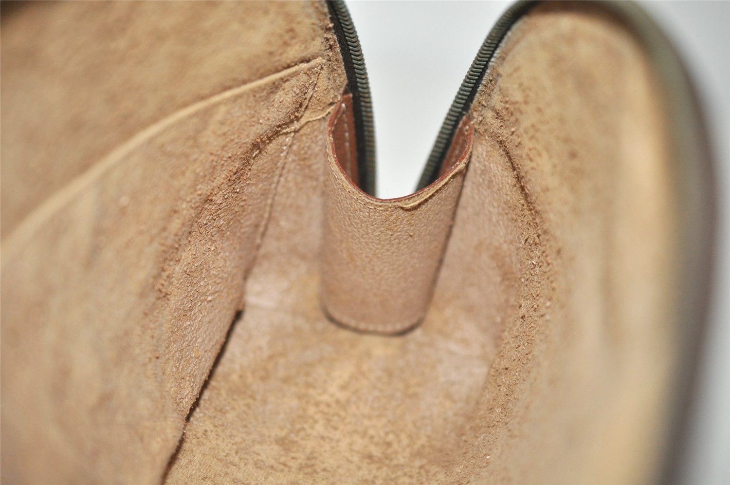 Authentic Louis Vuitton Monogram Trousse Demi Ronde 23 Pouch M47520 Junk 2224I