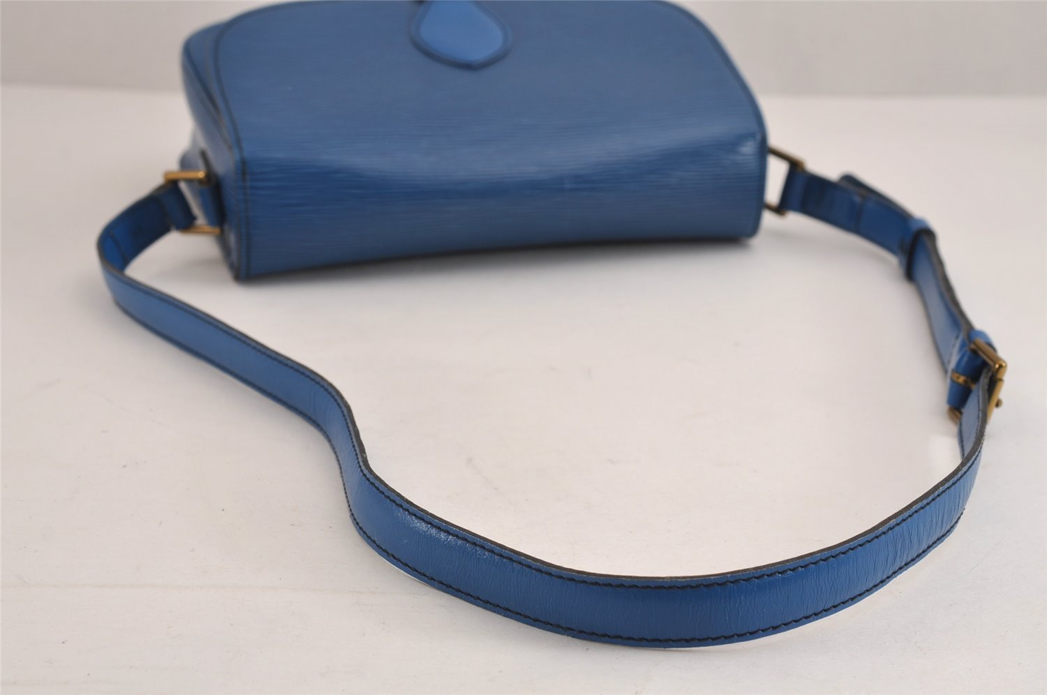 Auth Louis Vuitton Epi Saint Cloud GM Shoulder Cross Body Bag M52195 Blue 2227J