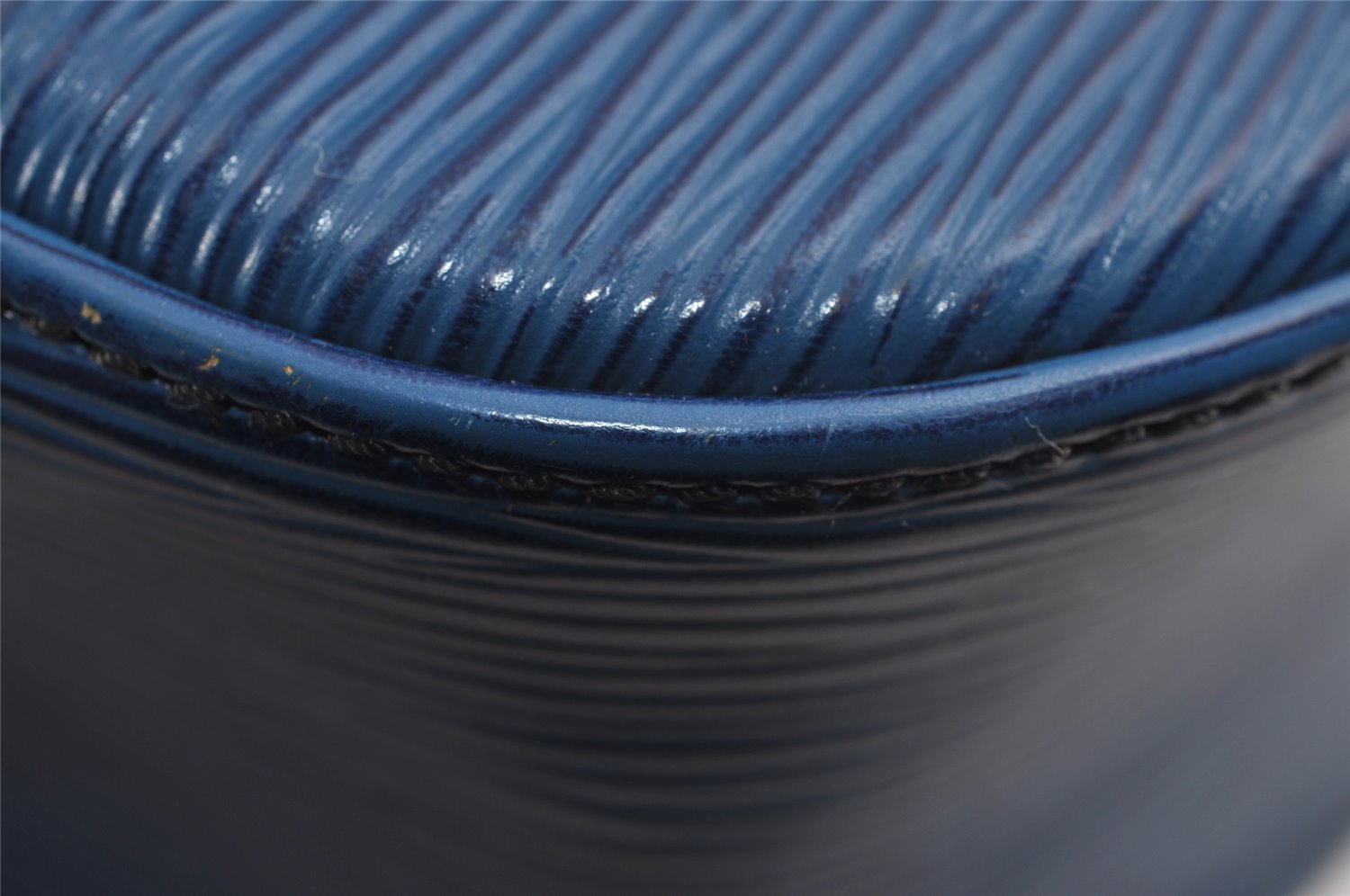 Auth Louis Vuitton Epi Saint Cloud GM Shoulder Cross Body Bag M52195 Blue 2227J