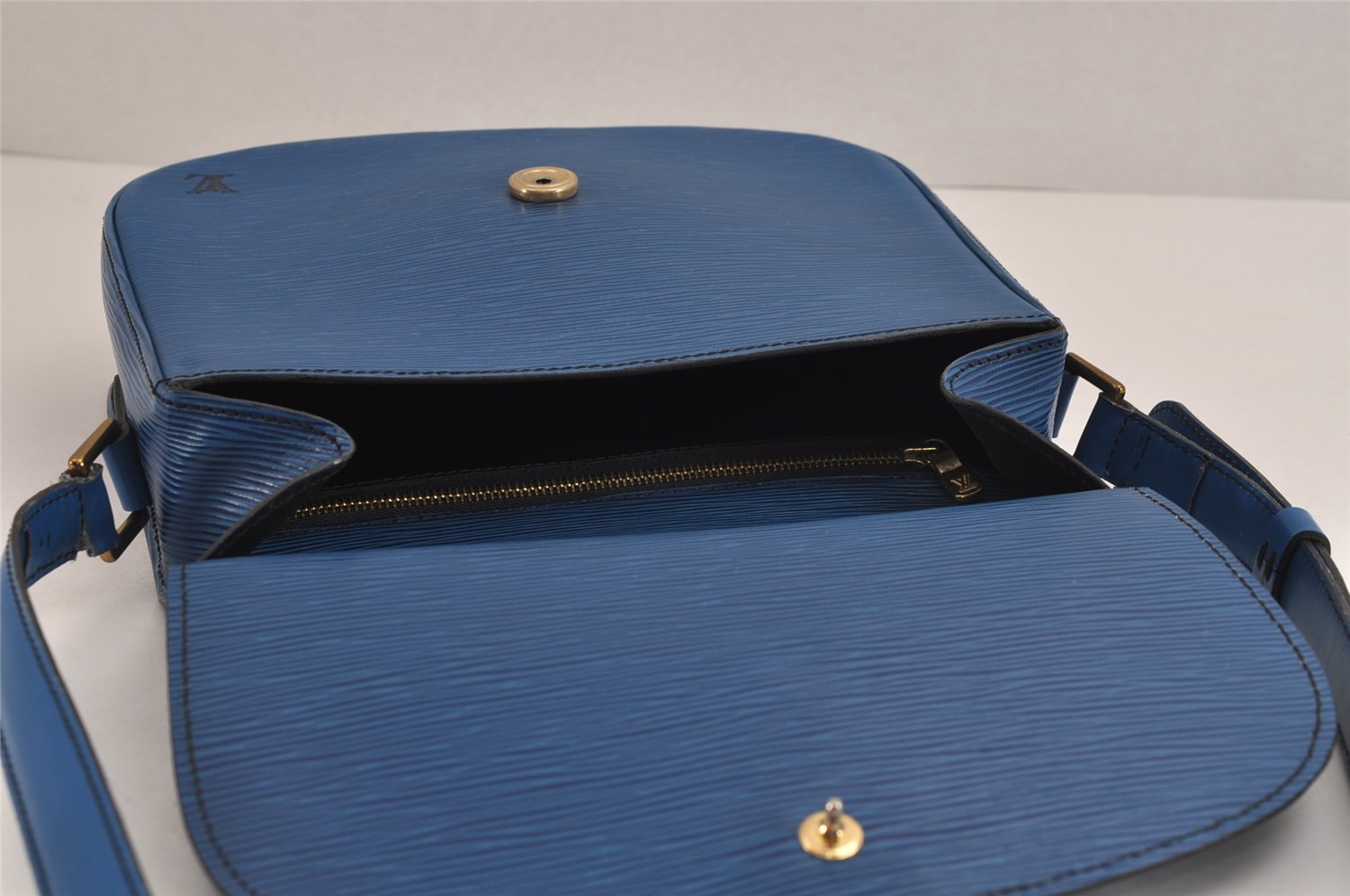 Auth Louis Vuitton Epi Saint Cloud GM Shoulder Cross Body Bag M52195 Blue 2227J