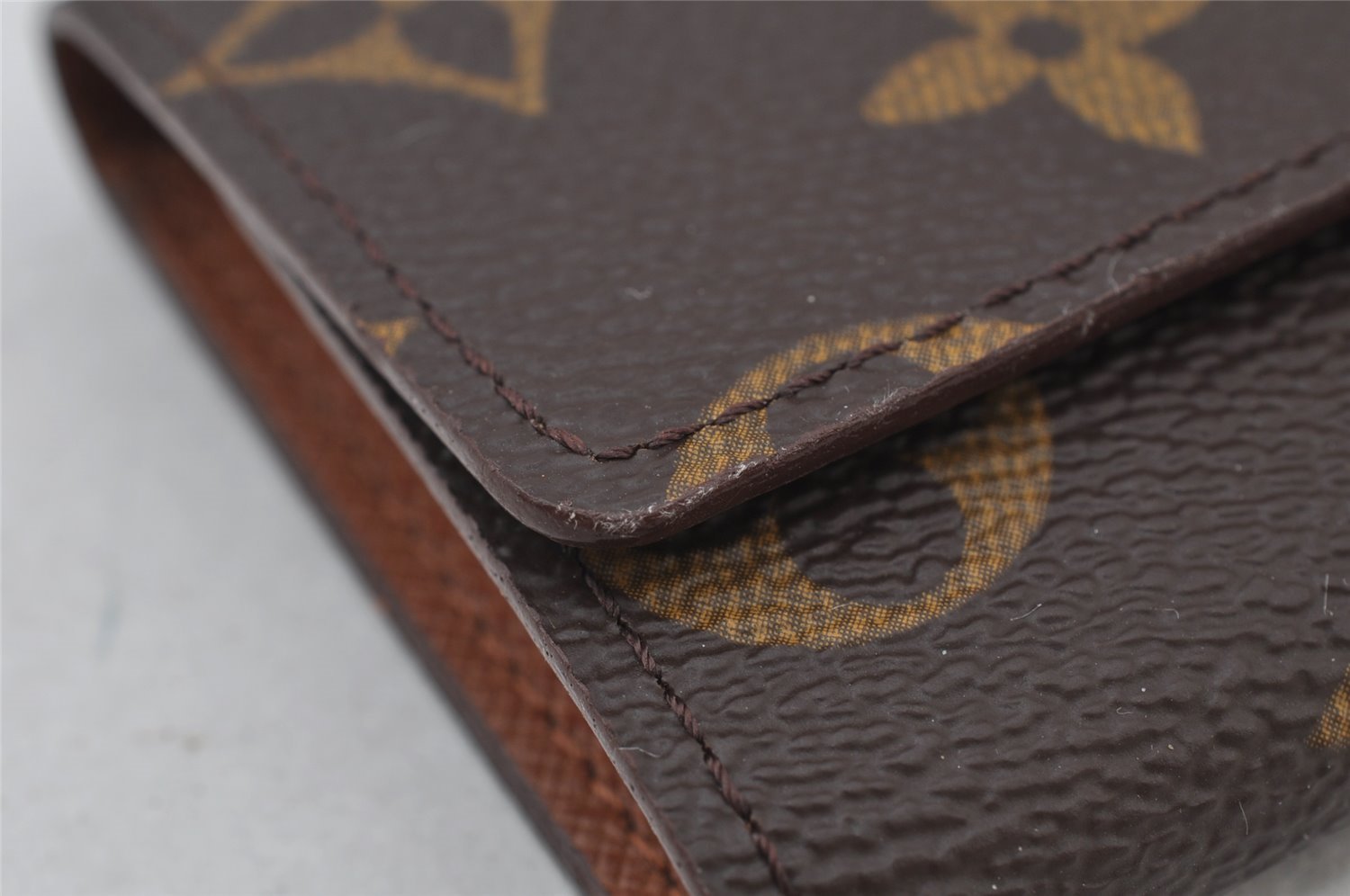 Authentic Louis Vuitton Monogram Multicles 6 Six Hooks Key Case M62630 LV 2235J