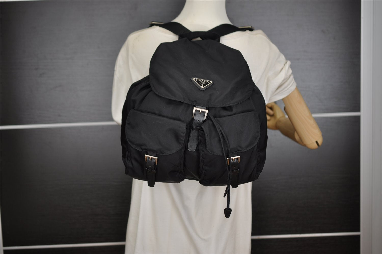 Authentic PRADA VELA Nylon Leather Drawstring Backpack B2811F Black 2246I