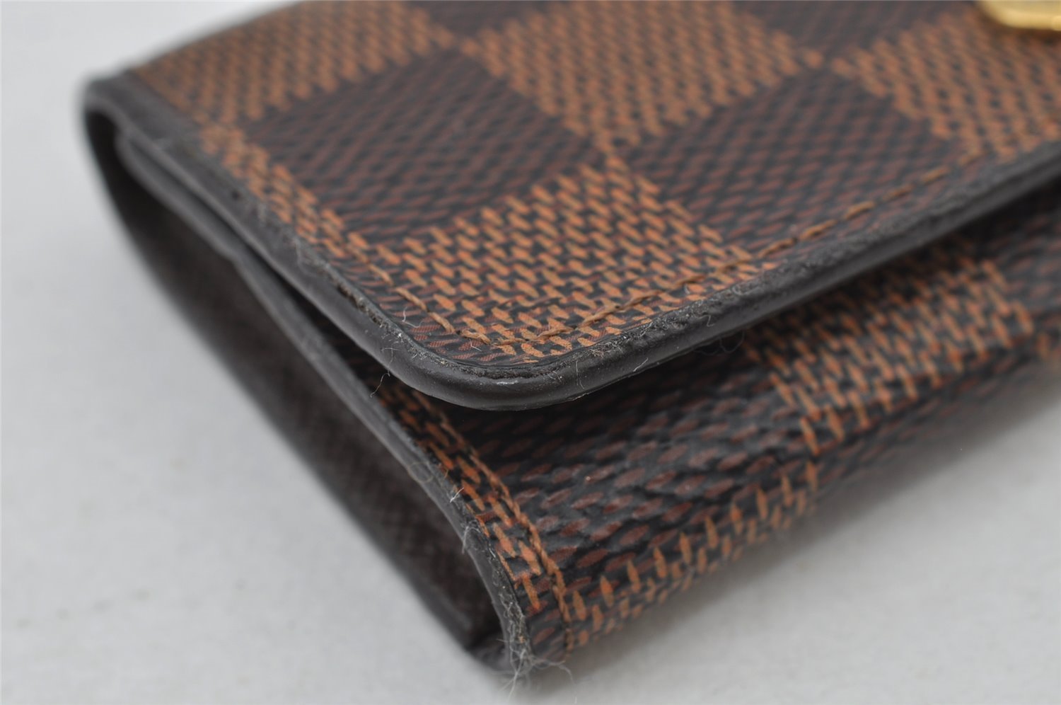 Authentic Louis Vuitton Damier Multicles 4 Key Case Holder N62631 LV 2246J