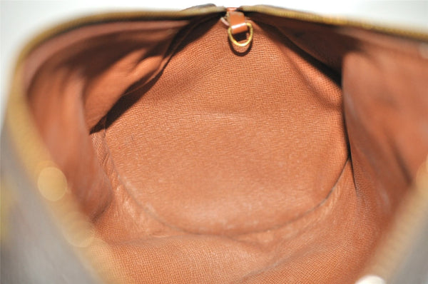 Authentic Louis Vuitton Monogram Papillon 30 Hand Bag Old Model LV 2247I