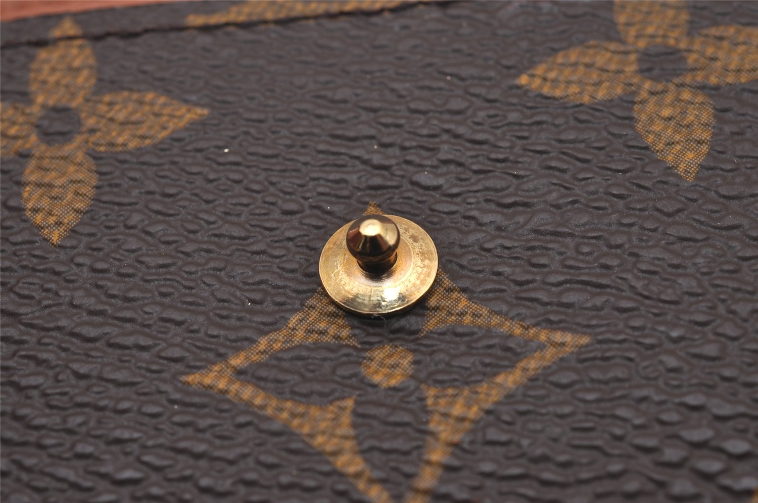 Authentic Louis Vuitton Monogram Multicles 6 Six Hooks Key Case M62630 LV 2248I