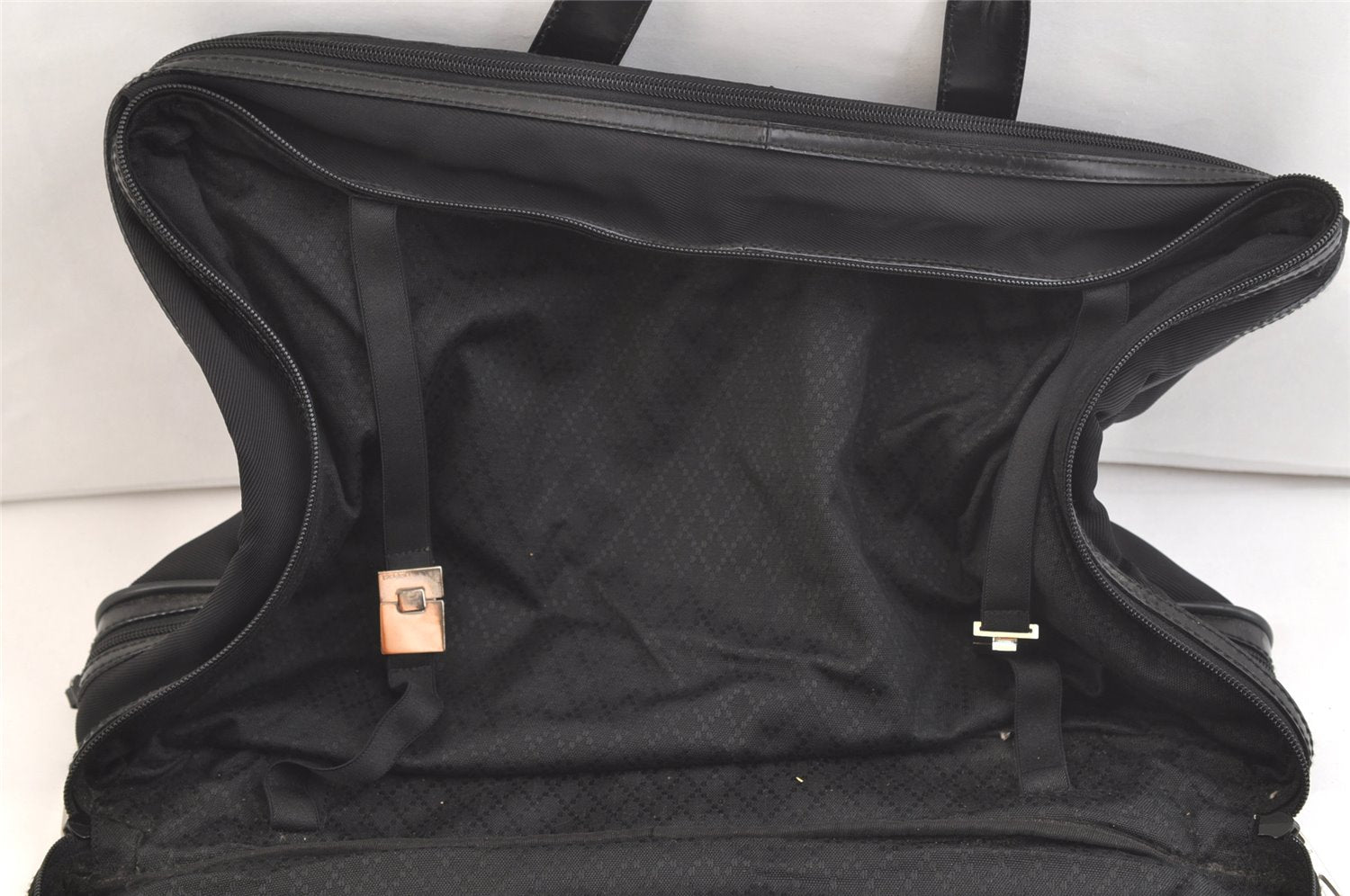Authentic GUCCI Vintage Briefcase Business Bag Nylon Enamel Black 2248K