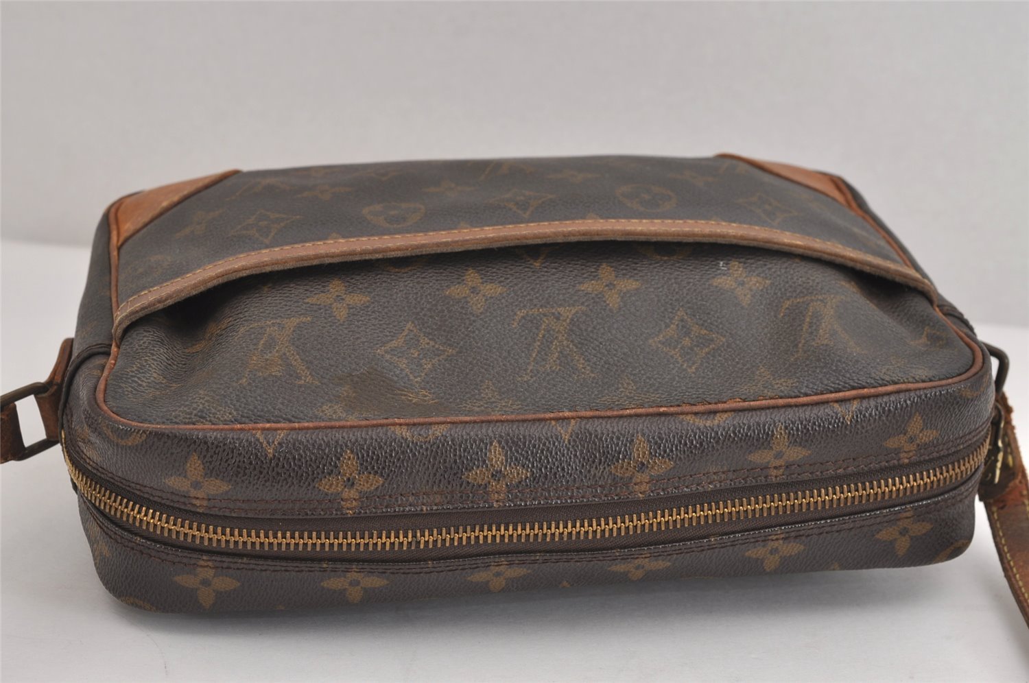 Authentic Louis Vuitton Monogram Trocadero 27 Shoulder Bag M51274 Junk 2250J