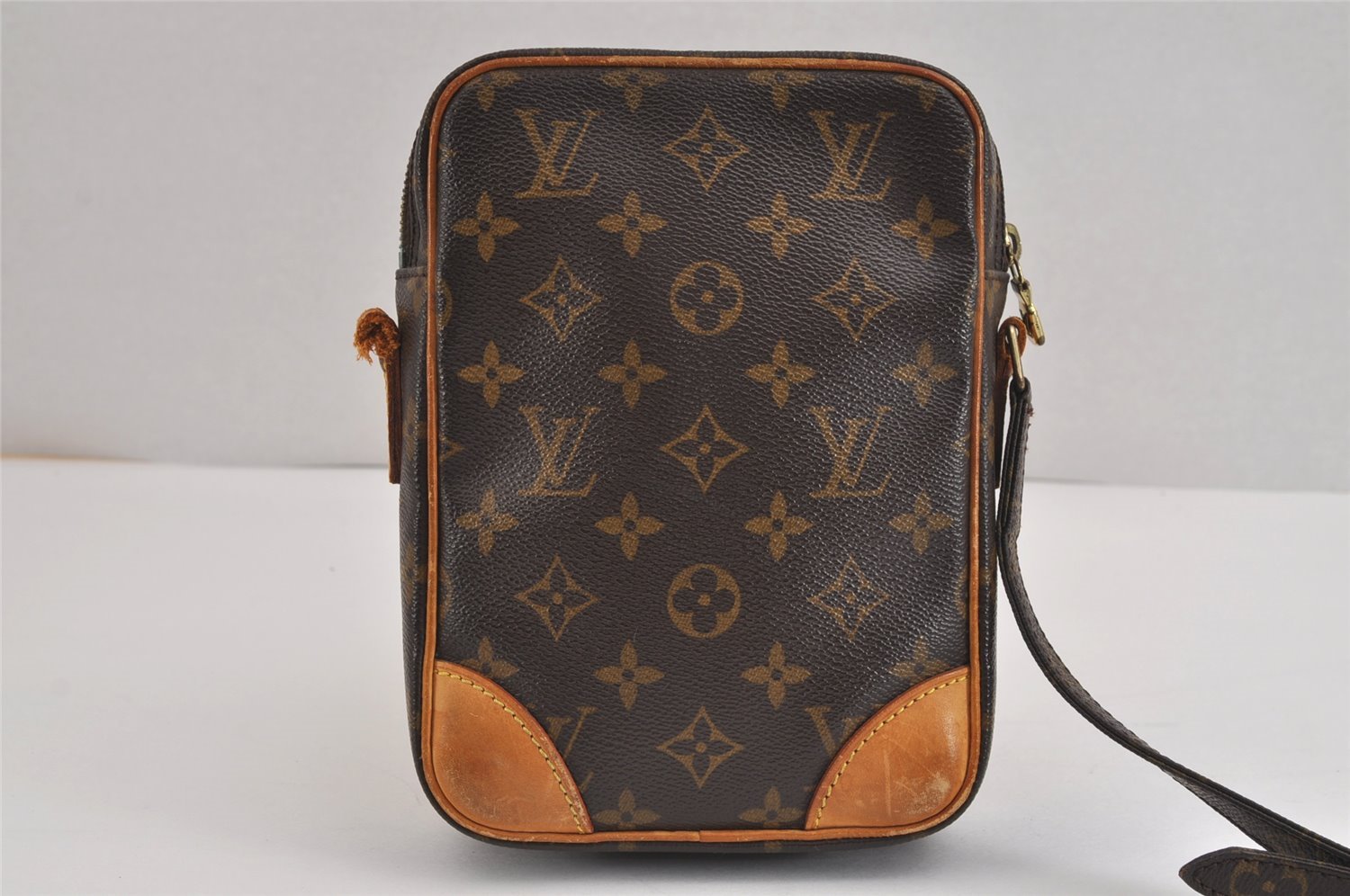 Authentic Louis Vuitton Monogram Danube Shoulder Cross Bag M45266 Junk 2251J
