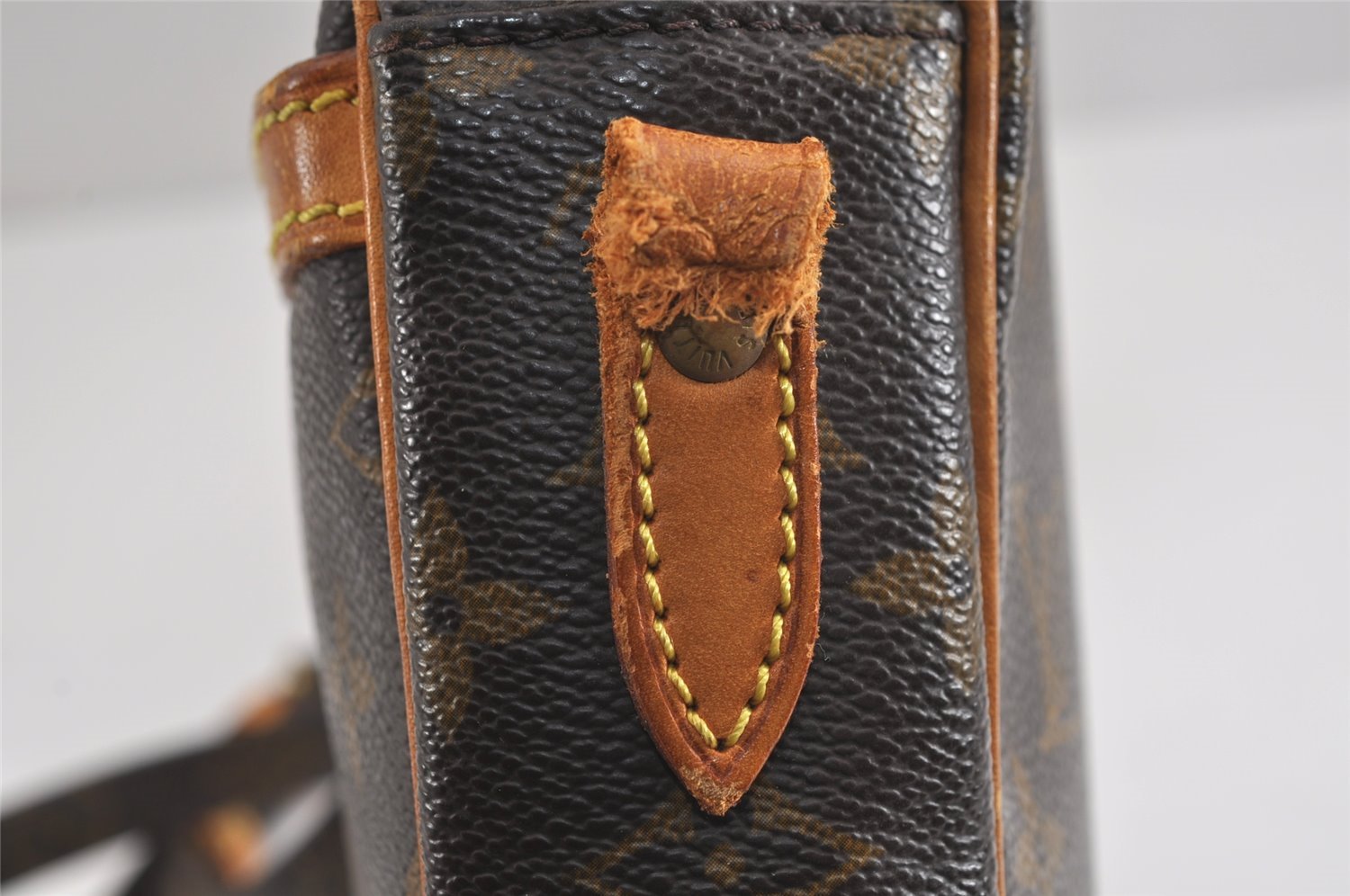 Authentic Louis Vuitton Monogram Danube Shoulder Cross Bag M45266 Junk 2251J