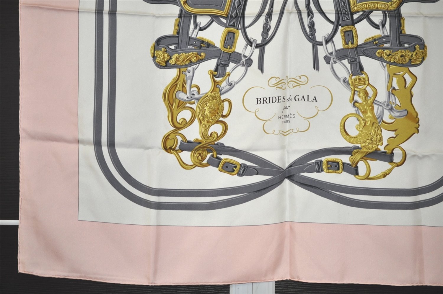 Authentic HERMES Carre 90 Scarf 