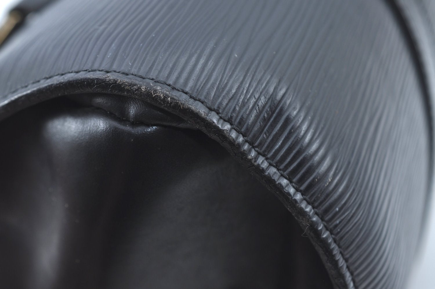 Authentic Louis Vuitton Epi Soufflot Black Hand Bag M52222 LV 2266J