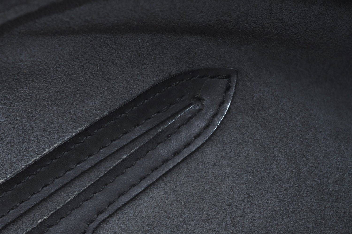 Authentic Louis Vuitton Epi Soufflot Black Hand Bag M52222 LV 2266J