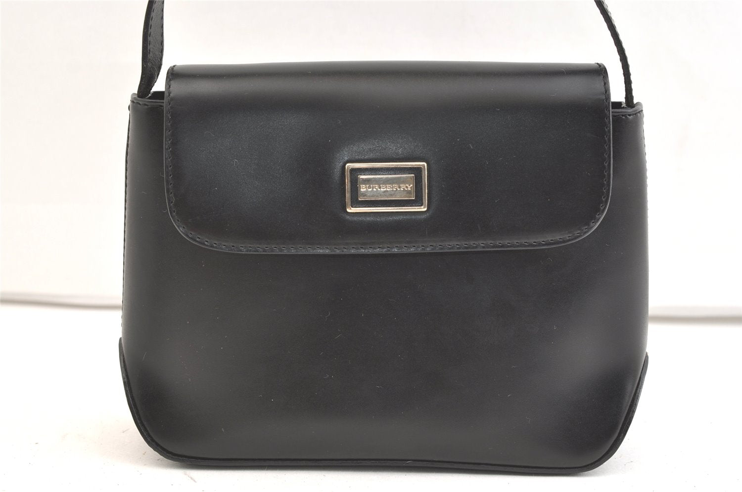 Authentic BURBERRY Vintage Leather Shoulder Hand Bag Purse Black 2266K