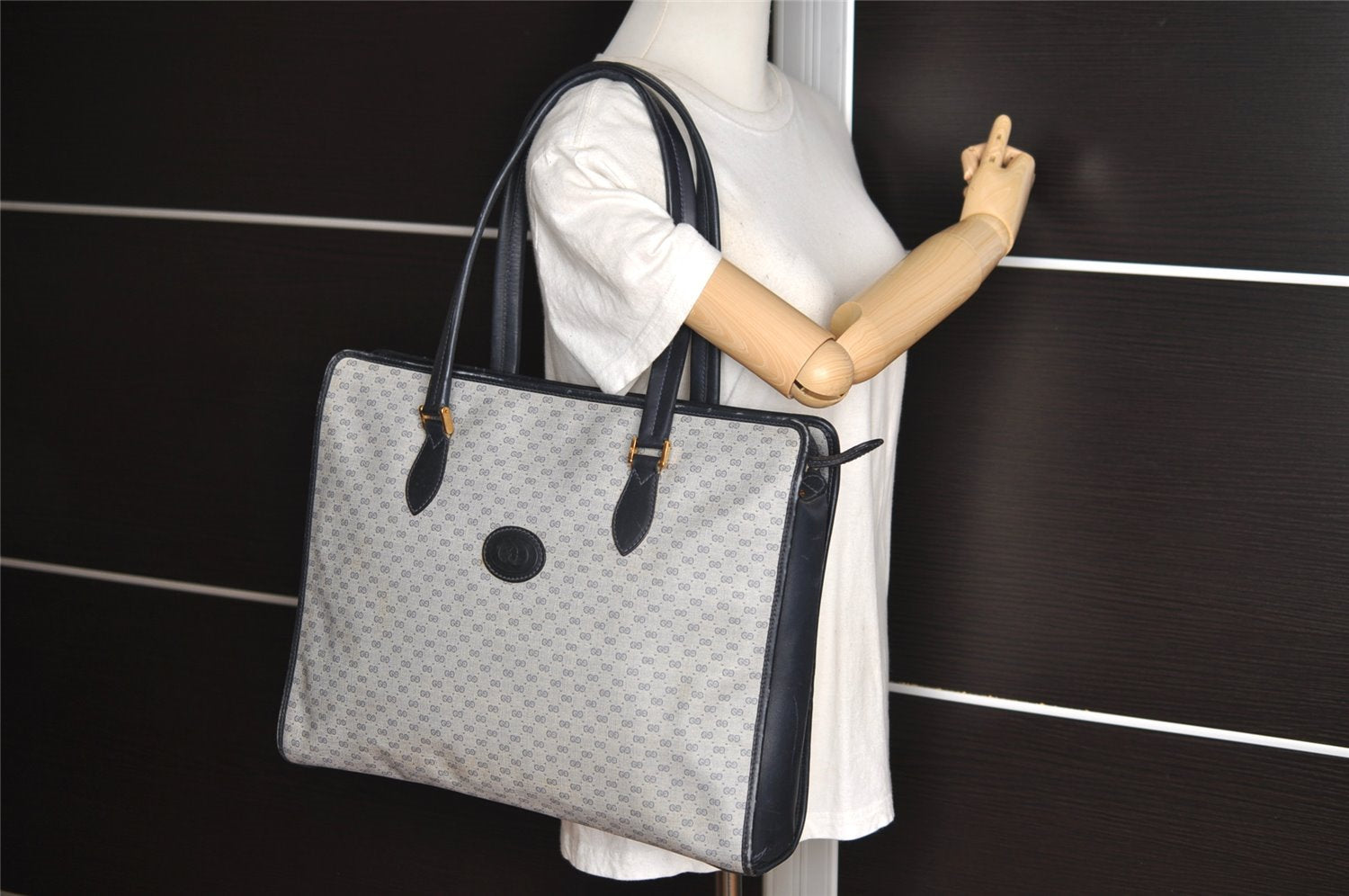 Authentic GUCCI Vintage Micro GG PVC Leather Shoulder Tote Bag Navy Blue 2267I