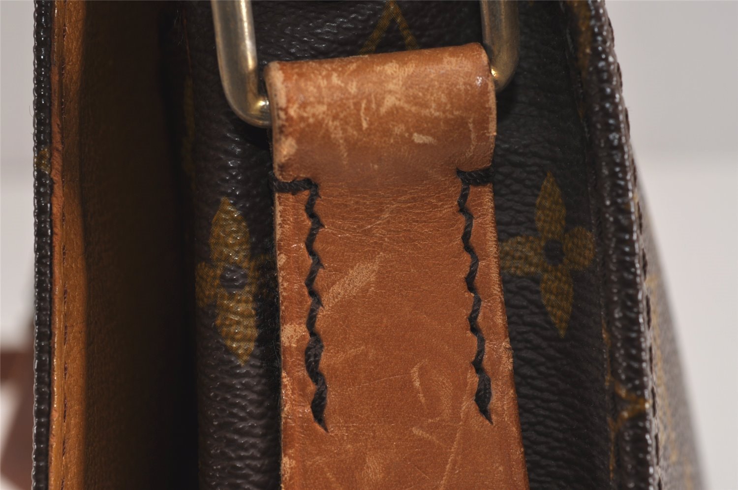 Authentic Louis Vuitton Monogram Cartouchiere MM Shoulder Bag Old Model 2270J