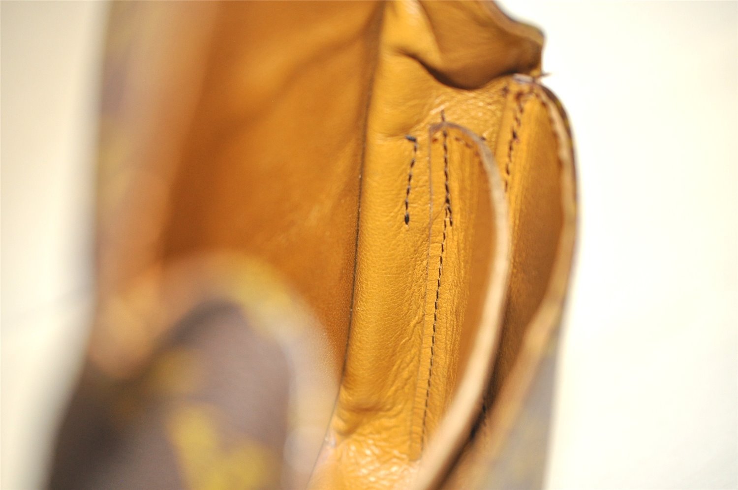 Authentic Louis Vuitton Monogram Cartouchiere MM Shoulder Bag Old Model 2270J