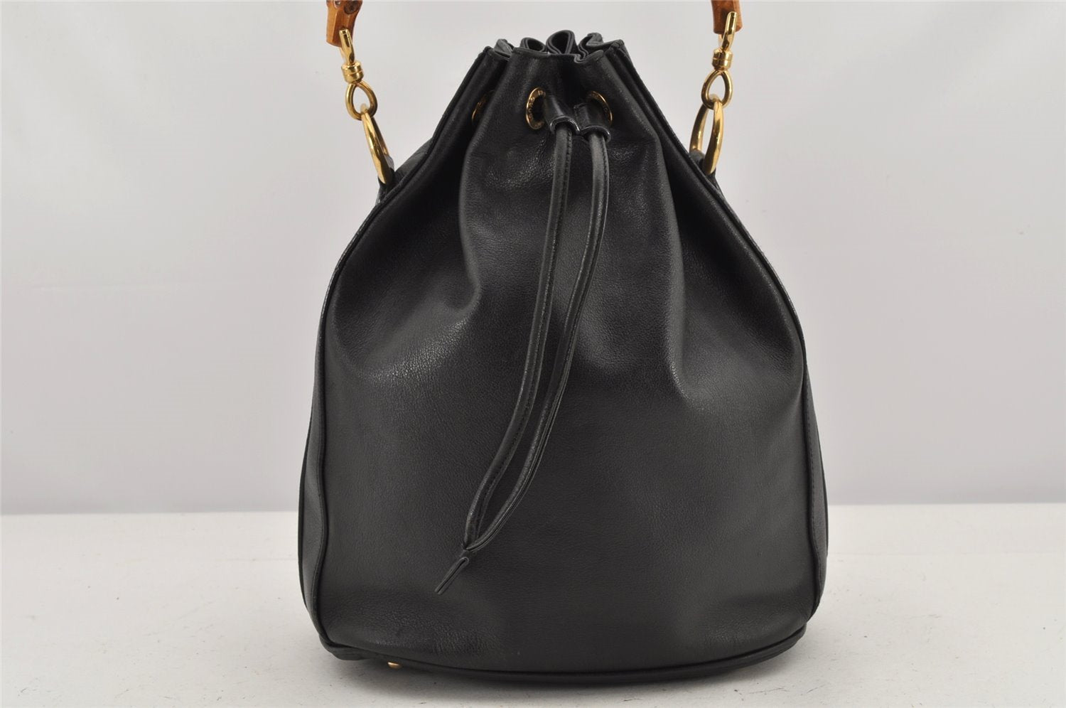 Authentic GUCCI Bamboo 2Way Shoulder Drawstring Bag Purse Leather Black 2276K