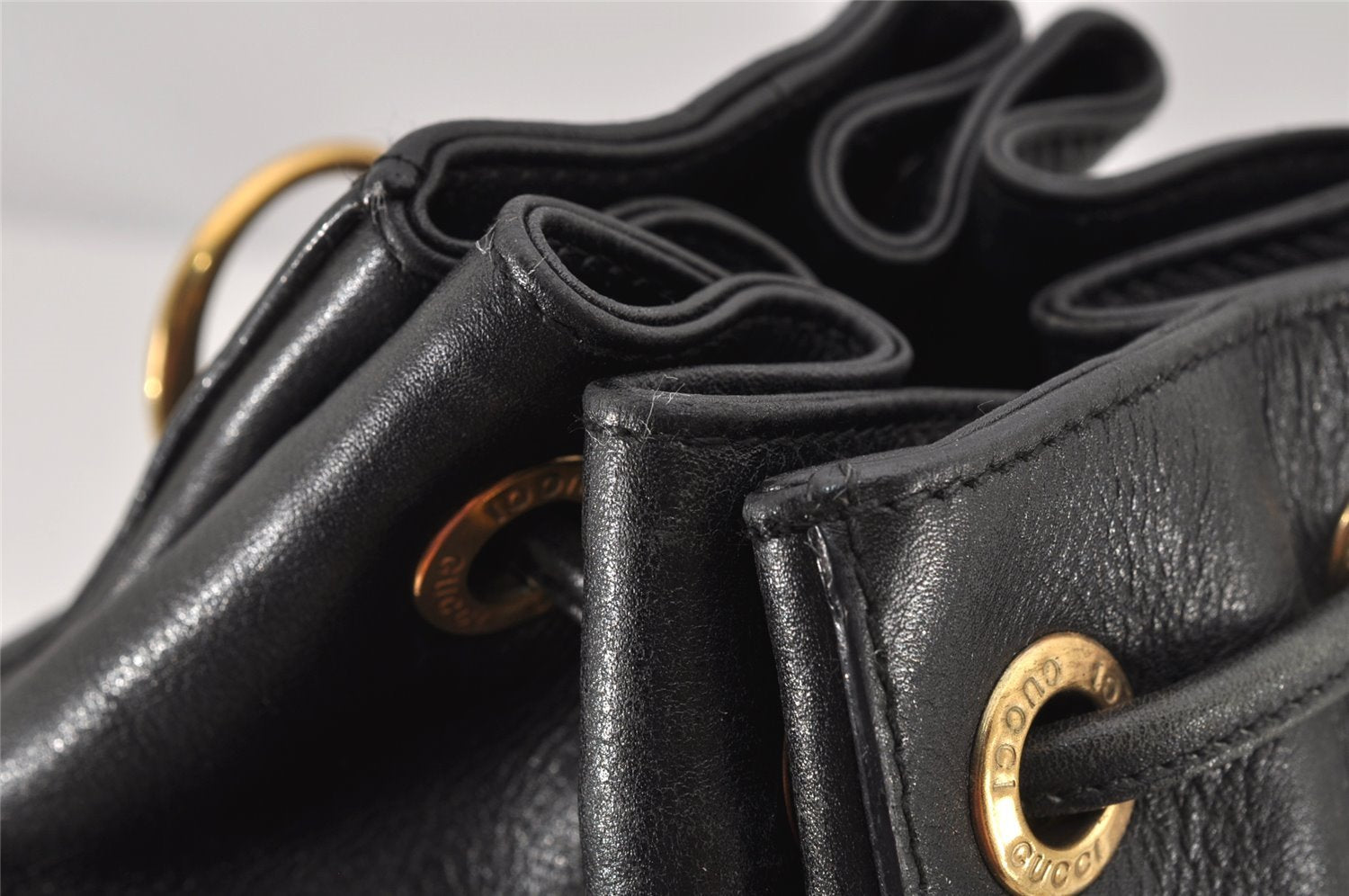 Authentic GUCCI Bamboo 2Way Shoulder Drawstring Bag Purse Leather Black 2276K