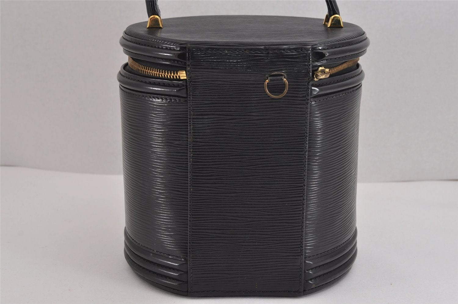 Authentic Louis Vuitton Epi Cannes Cosmetic Hand Bag Black M48032 Junk 2277J