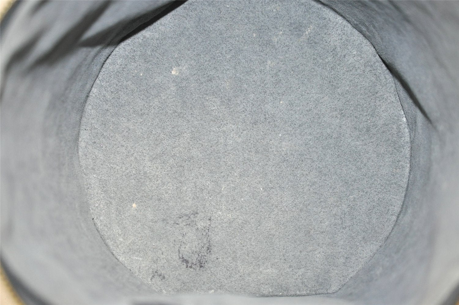 Authentic Louis Vuitton Epi Cannes Cosmetic Hand Bag Black M48032 Junk 2277J